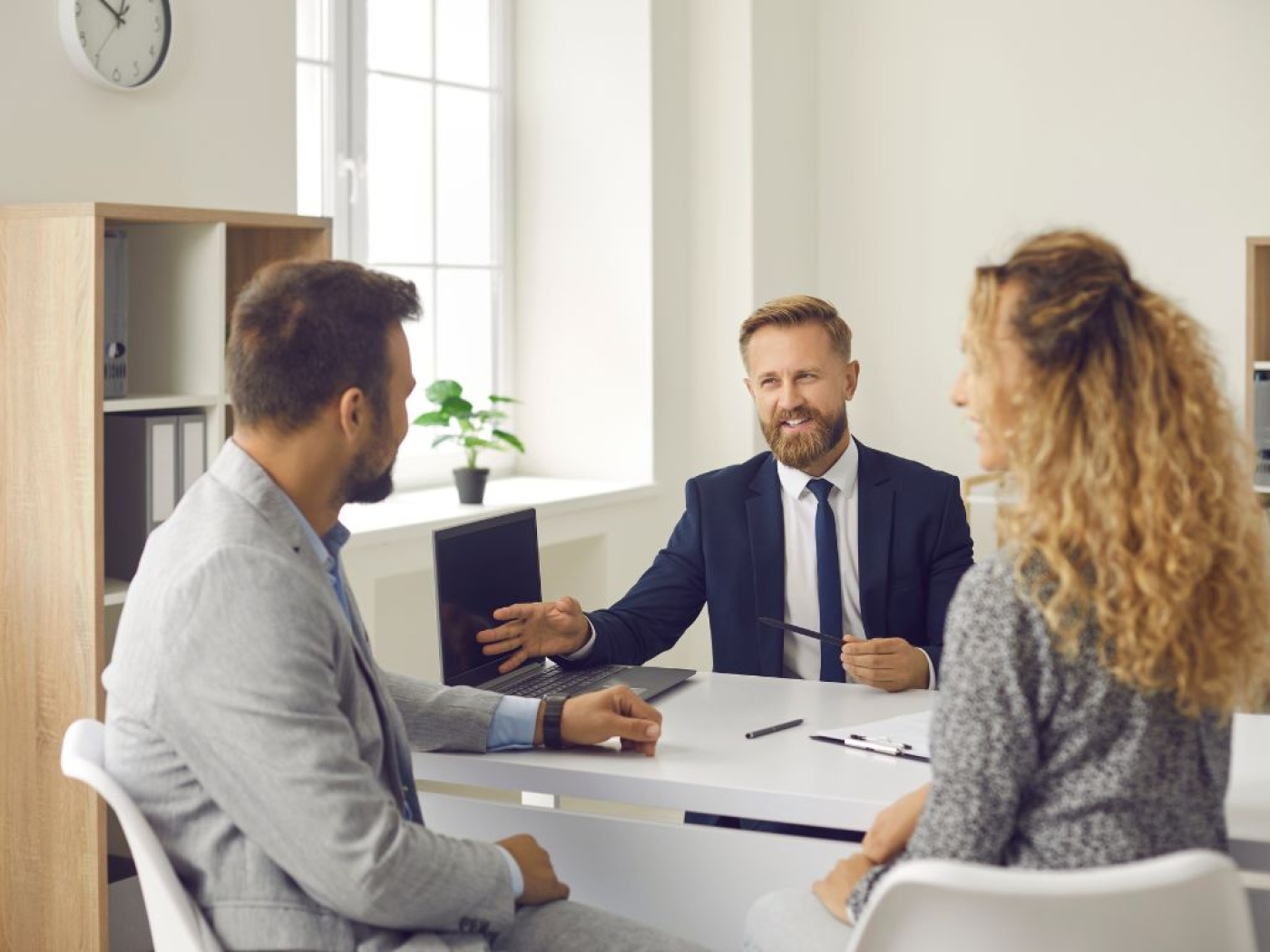 Per prendere un mutuo meglio la propria banca o un broker finanziario?